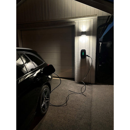 Elbil oplader, Evon One, Bluetooth/4G, 16A, 3-faset med udtag, Type 2